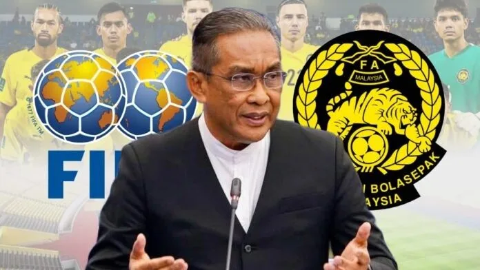 Skandal naturalisasi pemain bola sepak Malaysia
